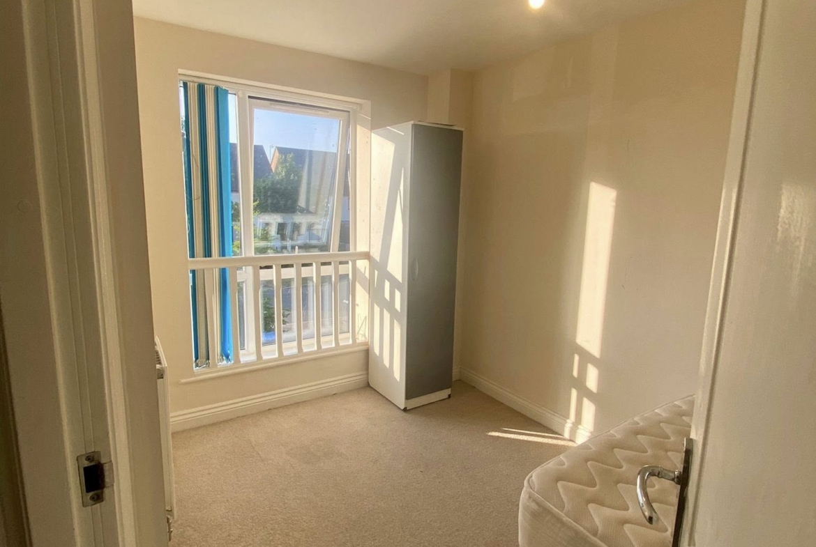 Flat for Rent in Uk