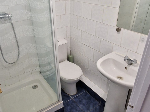 Cheap 2-Bedroom Flat for Rent in Luton