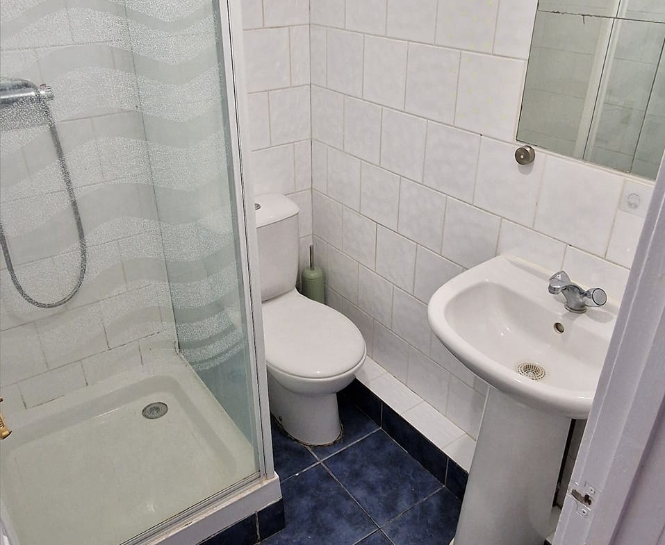 Cheap 2-Bedroom Flat for Rent in Luton