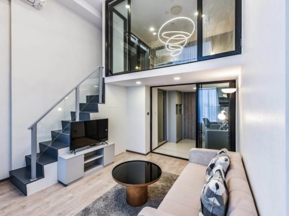 Flat for Rent in Thailand | 200m from MRT Huai Khwang
