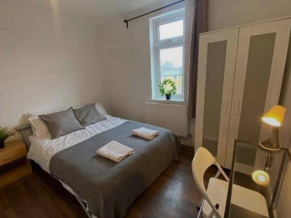 Furnished Room for Rent in London Monthly