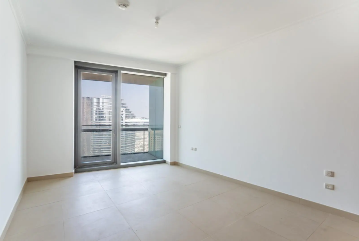Luxury 2-Bedroom Apartment Downtown Dubai Burj Vista 1