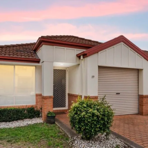 3-bedroom Sydenham apartment for rent