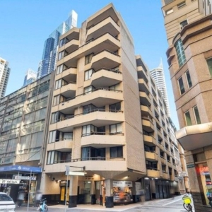 Affordable studio apartment for rent in Sydney CBD with balcony and secure building