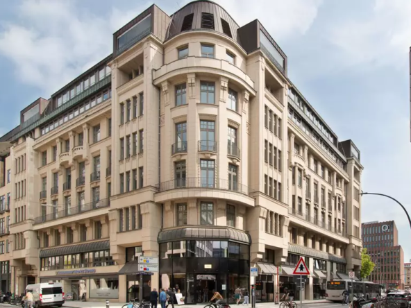 2-room luxury Hamburg apartment with Elbe River view