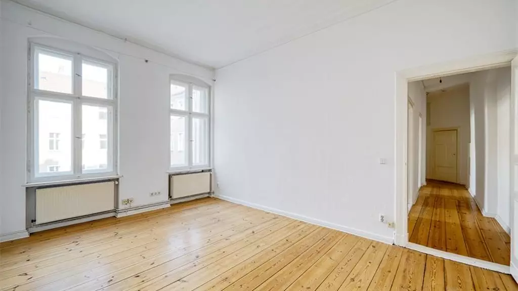 Berlin Apartment Sale – Wilmersdorf Art Nouveau Building