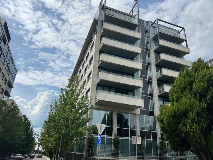 Stunning luxury furnished apartment in Barton ACT