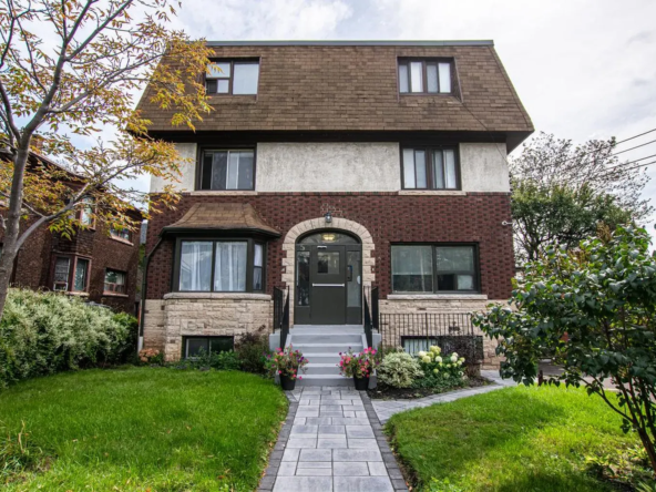 Apartment with Lake Ontario views Toronto Canada