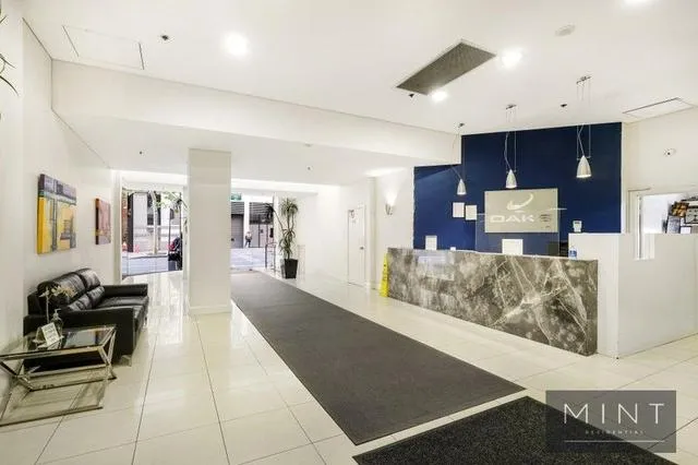 Modern Sydney Apartment in CBD Oaks Trafalgar
