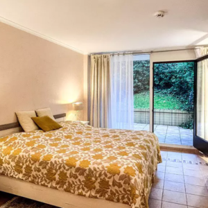 3-Room Hamburg apartment with terrace