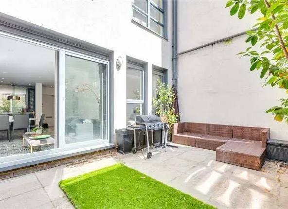 1 Bedroom Flats for Sale in Westminster – London