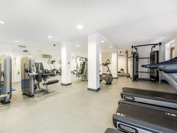 3 Bedroom Flats and Apartments for Sale in Westminster – London