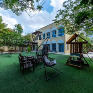 JVT 5 Bedroom Villa for Rent in Dubai with Garden