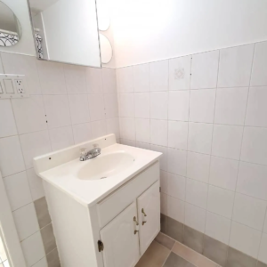 Basement Living Toronto – 1-Bedroom Apartment 840 sqft