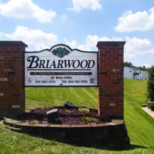 Spacious living room at Briarwood Place Apartments in Wintersville
