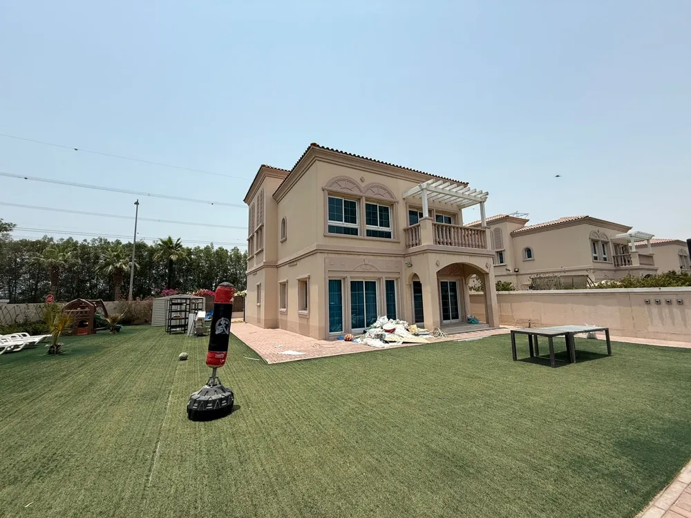 JVT 2 Bedroom Villa for Rent in Dubai with Spacious Plot
