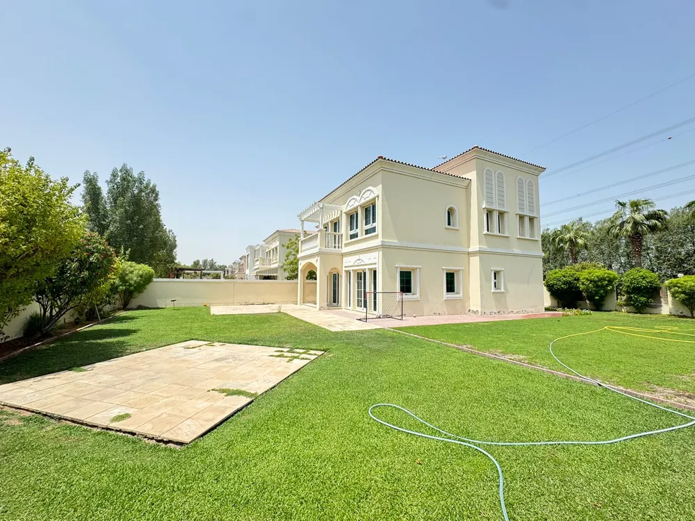 Upgraded 2-Bedroom Jumeirah Village Villa for Rent in District 7F Dubai
