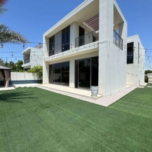 Luxury villas for Rent in Dubai