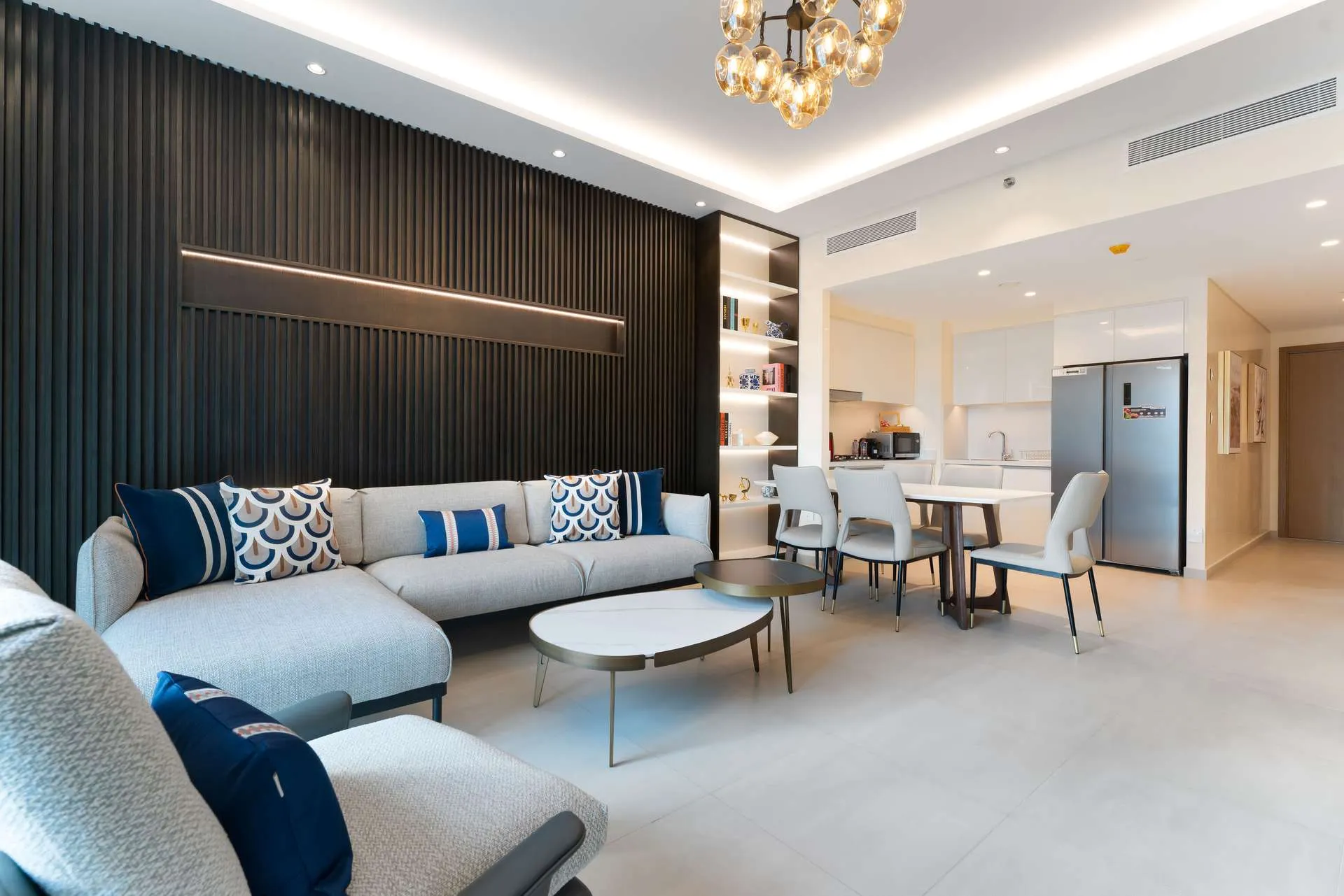 Burj Khalifa view apartment in Downtown Dubai