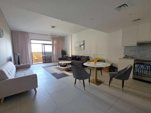 1 BHK Apartment for Rent in Umm Suqeim