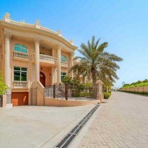 Buy villa in palm Jumeirah
