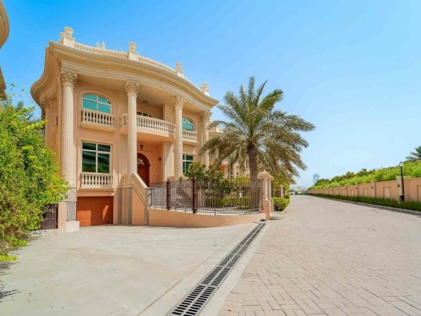 Buy villa in palm Jumeirah
