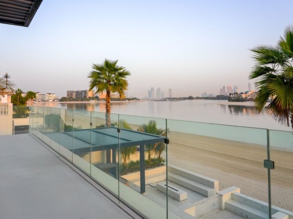 Palm Jumeirah Signature villa for sale