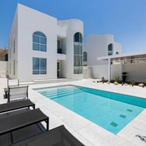Umm Suqeim 2 villa for Rent in Dubai