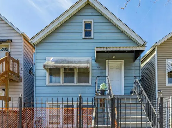 Home for Sale in Chicago – 4722 S Ada St, Chicago, IL 60609