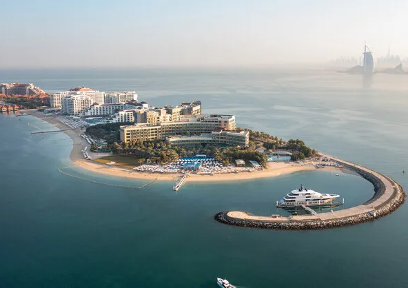 Studio for rent in Rixos the palm Dubai
