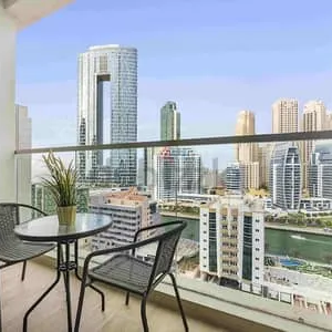 Studio for rent in marina walk monthly