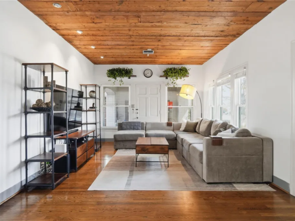 House for Sale in Houston, TX